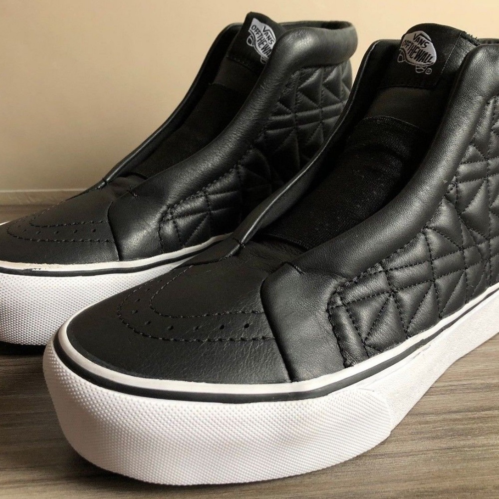 VANS X KARL LAGERFELD SK8-HI LACELESS SKATE SHOES - Picture 2 of 8